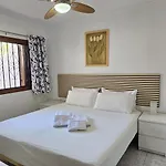 Διαμέρισμα Victoria Court 2 Sunset Pool
