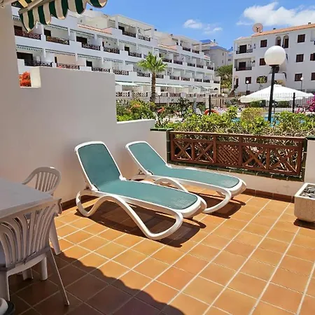 Victoria Court 2 Sunset Pool *